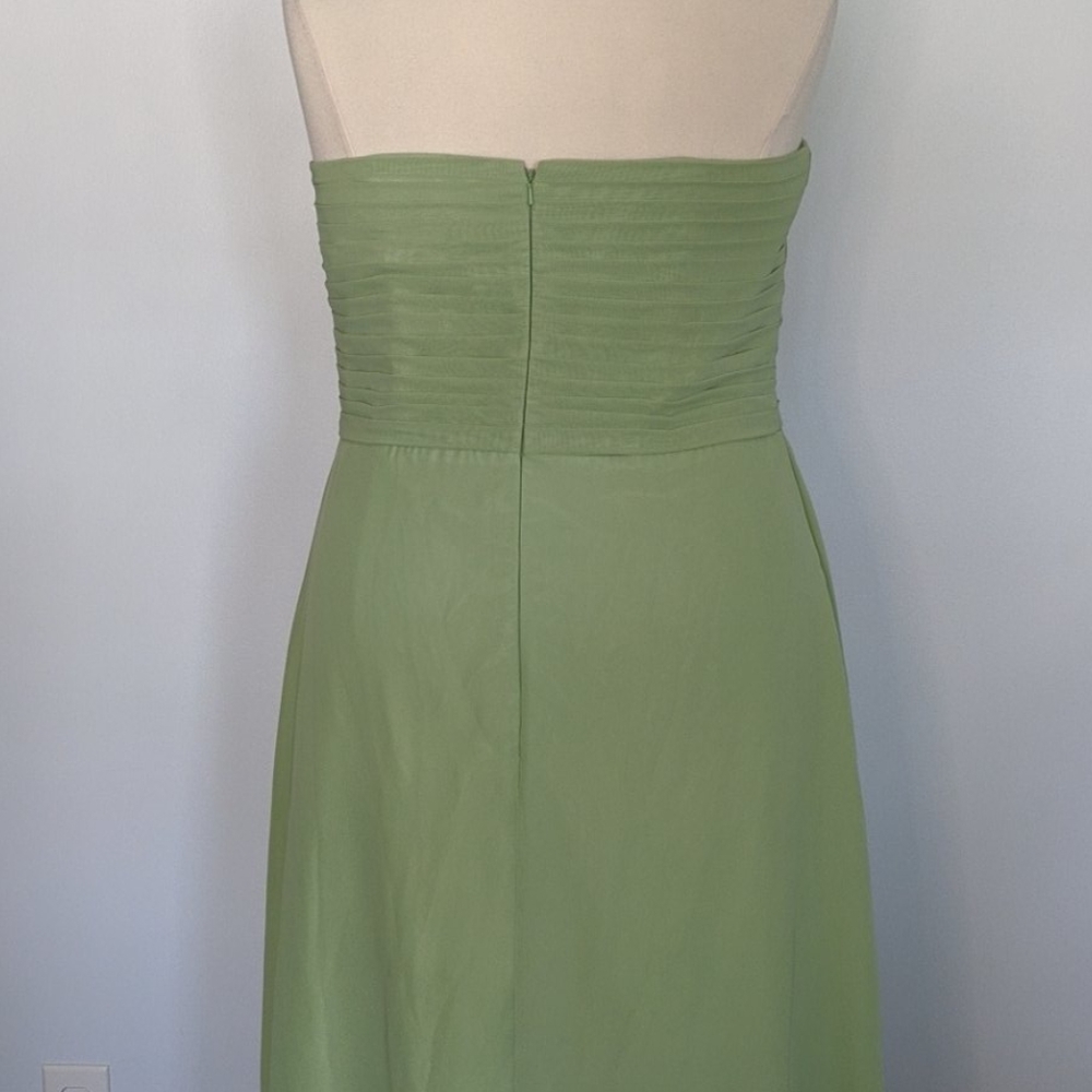 Sleeveless chiffon bridesmaid or formal dress - Picture 4 of 10